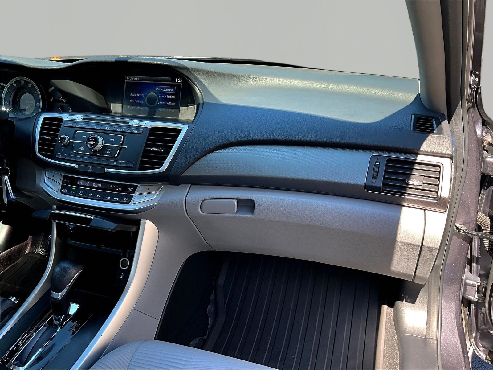 Used 2014 Honda Accord LX image 25