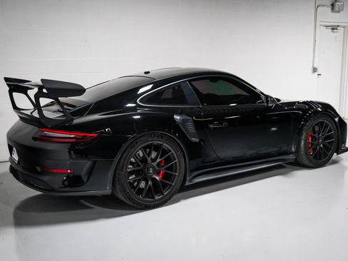 Used 2019 Porsche 911 GT3 RS w/ Weissach Package RWD image 3