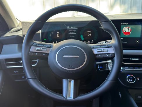 Used 2025 Hyundai Sonata SEL FWD image 18