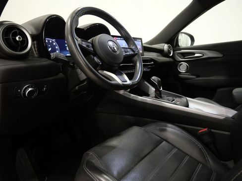 Used 2024 Alfa Romeo Tonale Ti AWD/4WD image 12