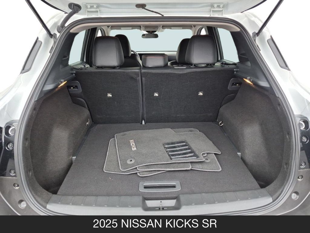 Certified 2025 Nissan Kicks SR FWD image 24