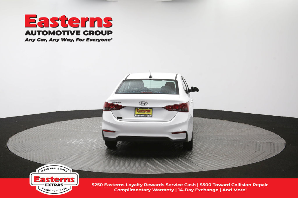Used 2022 Hyundai Accent SEL FWD image 37
