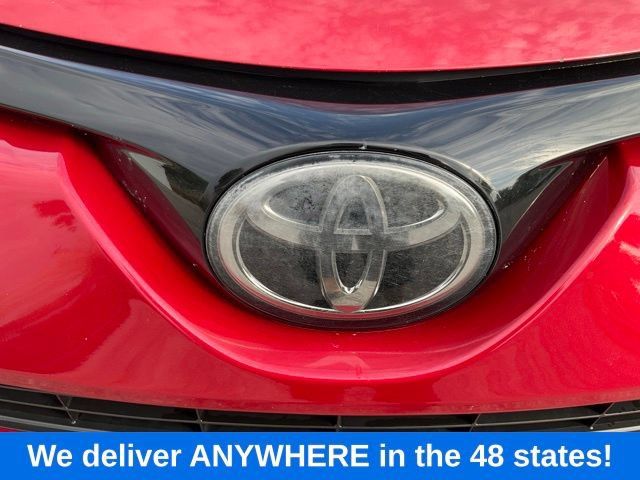 Used 2017 Toyota RAV4 LE FWD image 8