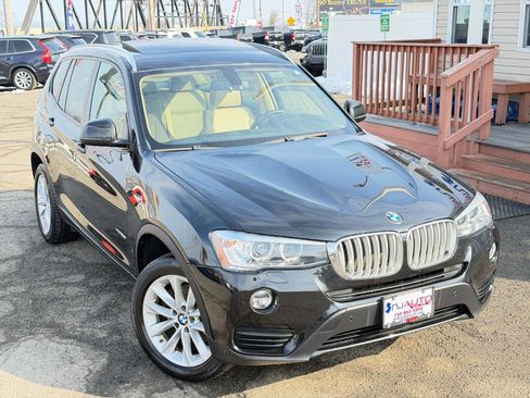 Used 2017 BMW X3 xDrive28i image 2
