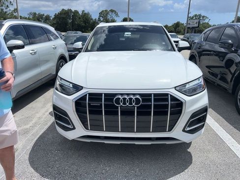 Used 2021 Audi Q5 2.0T Premium Plus w/ Premium Plus Package AWD/4WD image 4