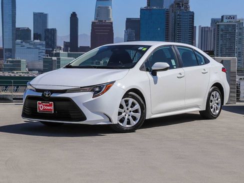 Used 2024 Toyota Corolla LE FWD image 1