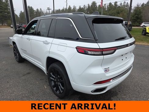 Used 2023 Jeep Grand Cherokee Overland w/ Luxury Tech Group IV image 30