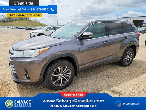 Used 2018 Toyota Highlander XLE AWD/4WD image 1