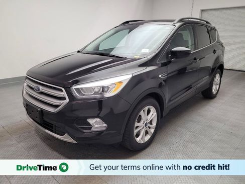 Used 2017 Ford Escape SE w/ Equipment Group 201A FWD image 1