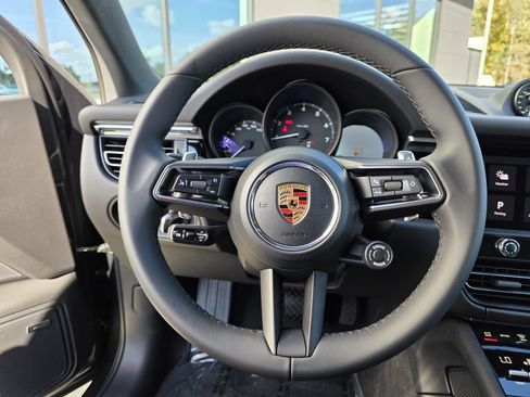 New 2026 Porsche Macan AWD/4WD image 32