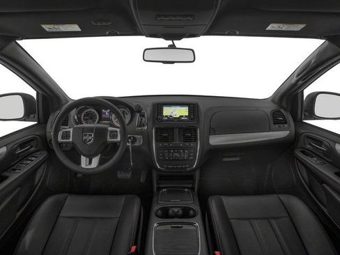 Used 2018 Dodge Grand Caravan GT FWD image 11