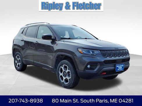 Used 2022 Jeep Compass Trailhawk w/ Sun and Sound Group AWD/4WD image 3