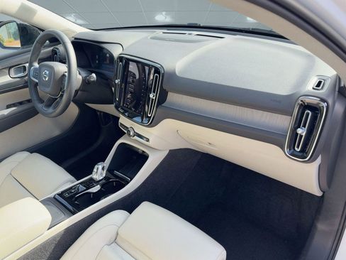 Certified 2023 Volvo XC40 B5 Plus w/ Driver Assist Package image 29