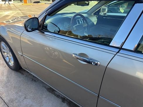 Used 2006 Chrysler 300 C image 10