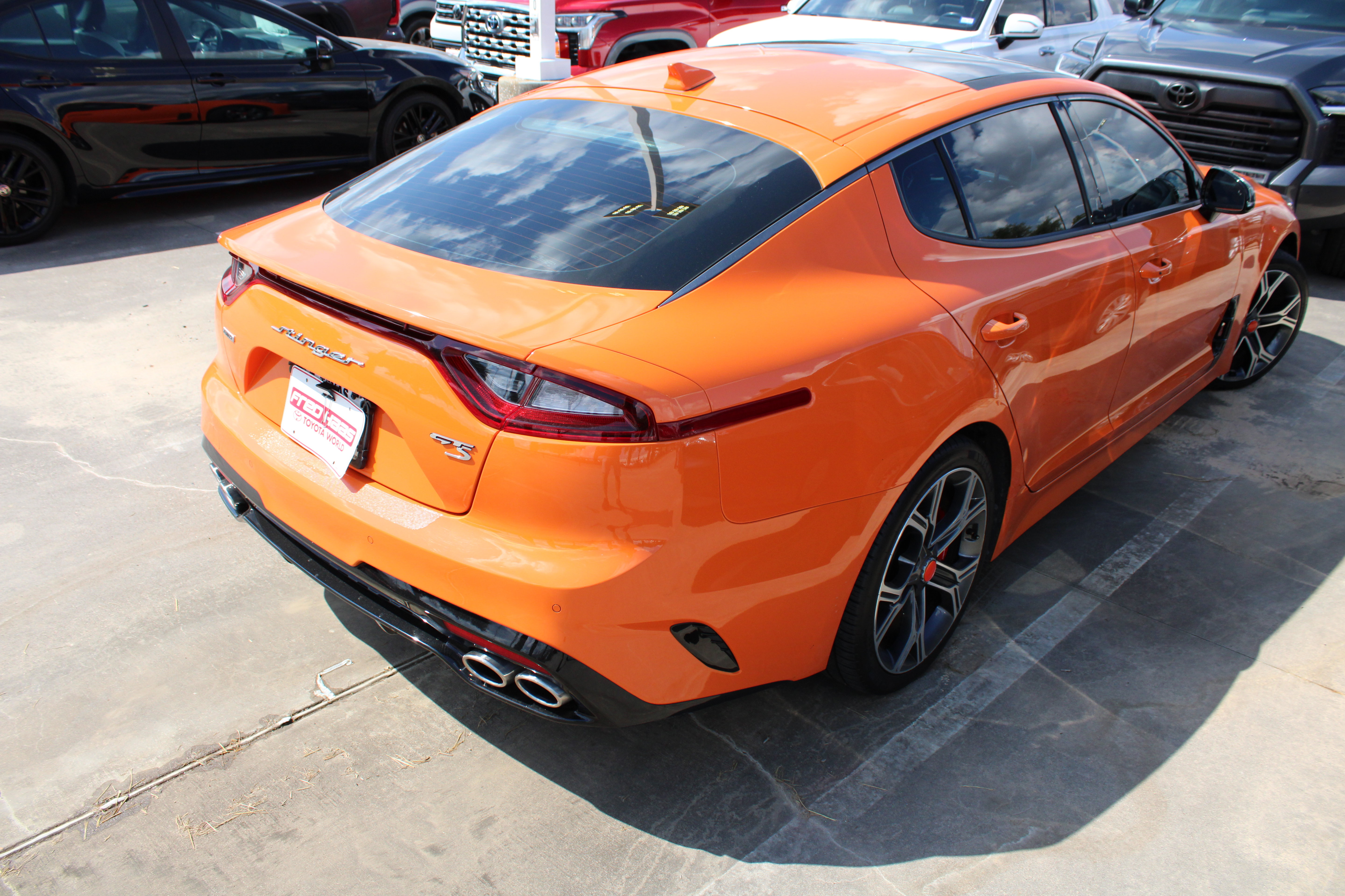 Used 2019 Kia Stinger GTS AWD/4WD image 11