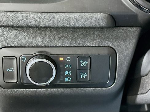 Used 2024 Ford Escape ST-Line image 17