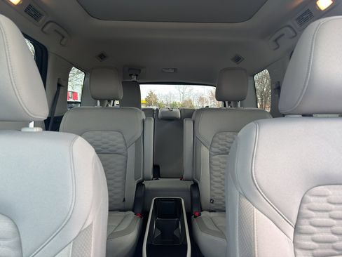 Certified 2022 Nissan Pathfinder SV w/ SV Premium Package image 29