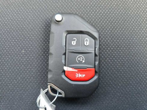 Used 2023 Jeep Wrangler Sahara w/ Cold Weather Group image 21