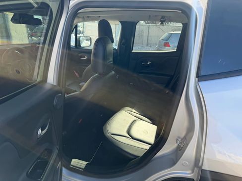 Used 2021 Jeep Renegade Trailhawk w/ Sun & Sound Group AWD/4WD image 14