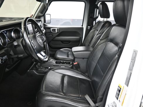 Used 2021 Jeep Wrangler Unlimited Sahara image 10