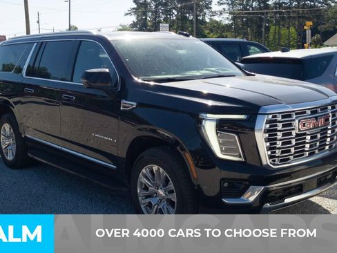 Used 2025 GMC Yukon XL Denali RWD image 2