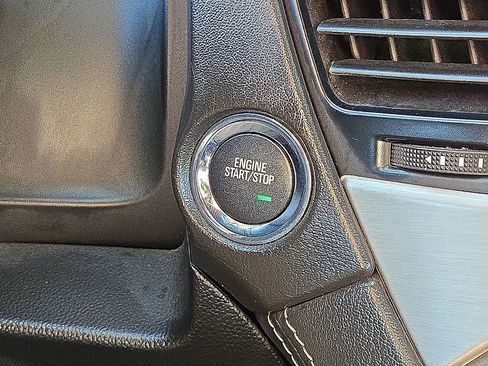 Used 2020 GMC Yukon XL Denali image 33