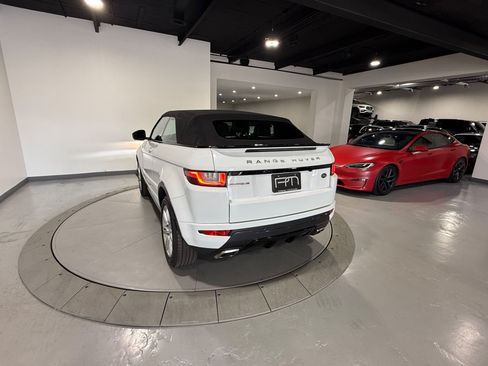 Used 2017 Land Rover Range Rover Evoque HSE Dynamic AWD/4WD image 16