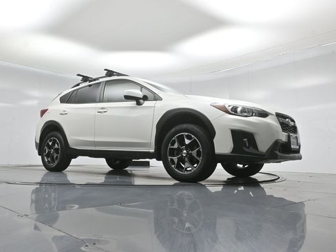 Used 2018 Subaru Crosstrek 2.0i Premium image 4