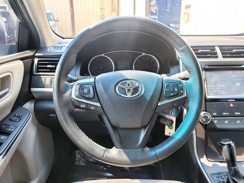 Used 2017 Toyota Camry SE FWD image 30