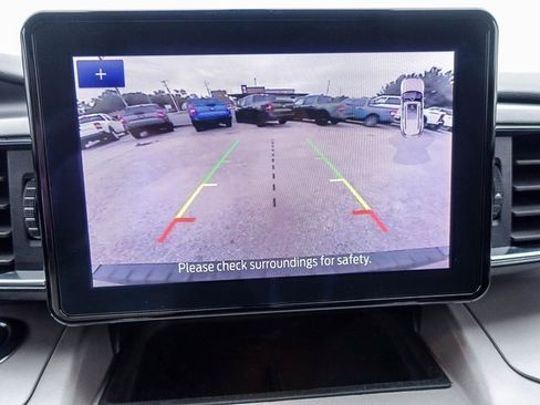 Used 2023 Ford Explorer XLT w/ Equipment Group 202A image 28