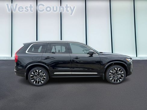 New 2026 Volvo XC90 B5 Core AWD/4WD image 2