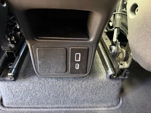 Used 2024 Buick Encore GX Sport Touring FWD image 25
