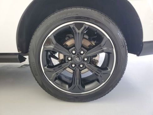 Used 2023 Ford Expedition Limited image 12