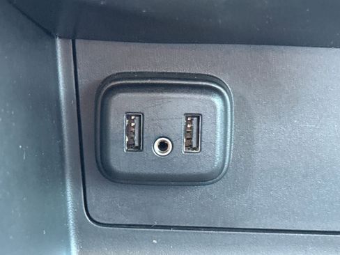 Used 2020 Chevrolet Colorado W/T image 23