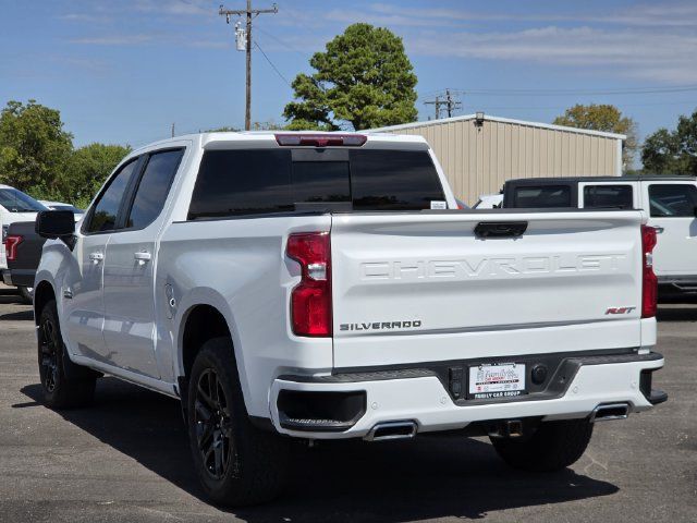 Used 2025 Chevrolet Silverado 1500 RST AWD/4WD image 3