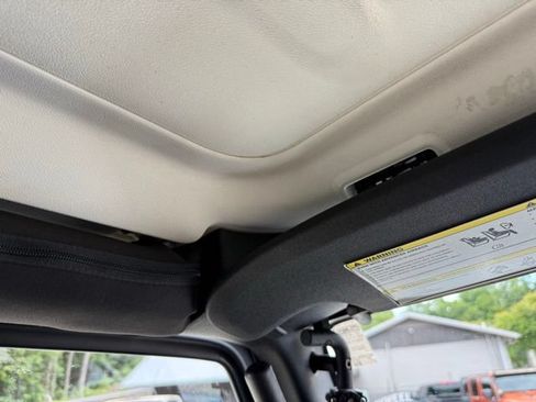 Used 2012 Jeep Wrangler Unlimited Sahara AWD/4WD image 50