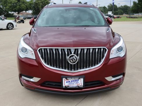 Used 2017 Buick Enclave Premium w/ Experience Buick Package FWD image 2