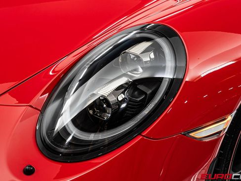 Used 2018 Porsche 911 GT3 RWD image 12