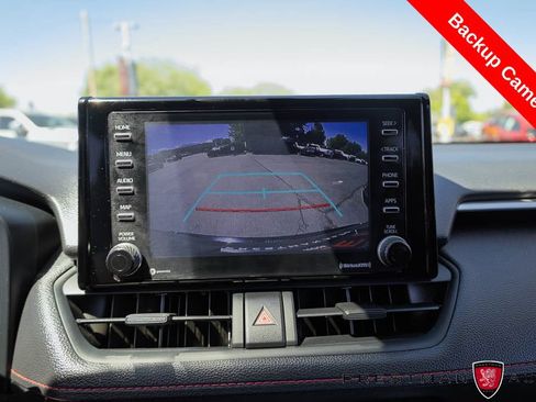 Used 2022 Toyota RAV4 SE w/ Weather & Moonroof Package AWD/4WD image 4