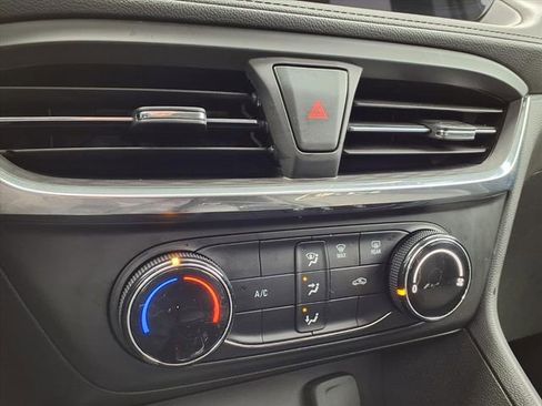 Used 2025 Buick Encore GX Preferred image 56