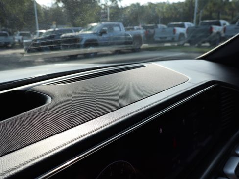 Used 2025 Mercedes-Benz GLS 580 4MATIC image 39