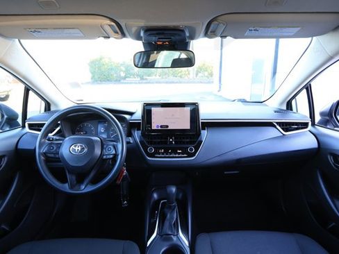 Used 2023 Toyota Corolla LE image 28