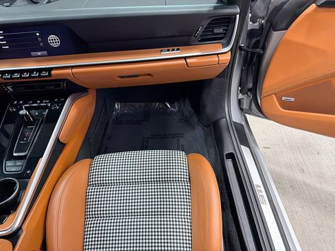 Used 2024 Porsche 911 Turbo image 17