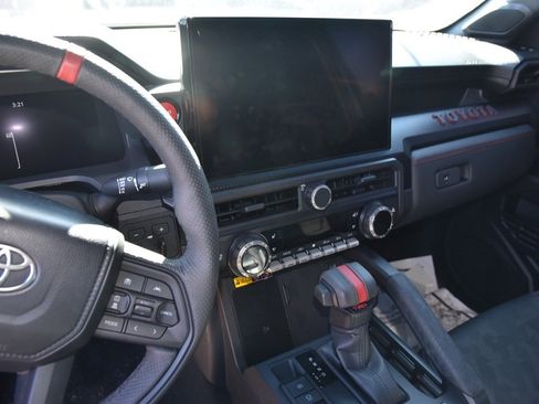 Used 2025 Toyota Tacoma TRD Pro image 9