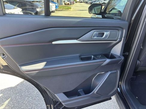 New 2026 Ford Explorer ST-Line w/ ST-Line Street Pack image 13