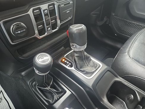 Used 2021 Jeep Gladiator Overland w/ Popular Equipment Package image 68