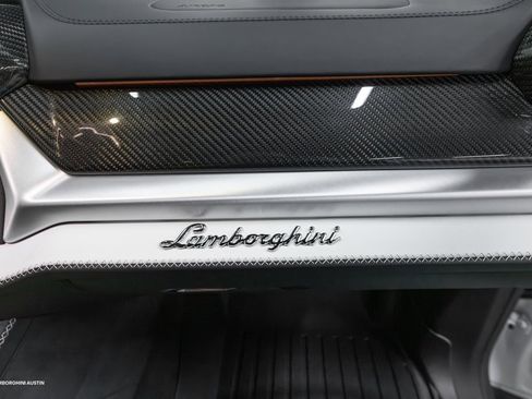New 2025 Lamborghini Urus SE image 55