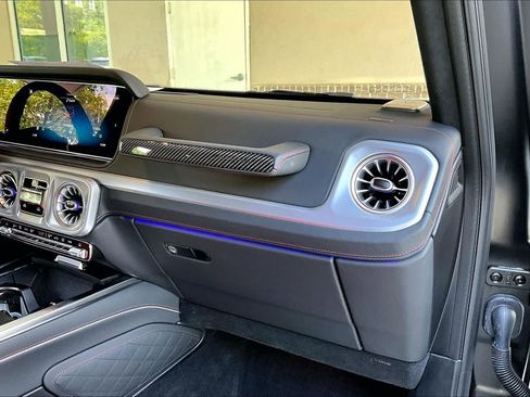 Used 2025 Mercedes-Benz G 63 AMG 4MATIC image 19