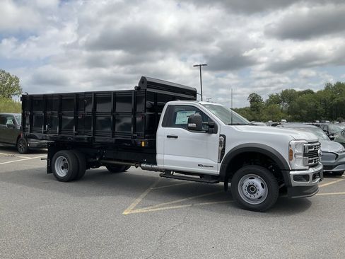 New 2024 Ford F550 4x4 Regular Cab Super Duty image 1