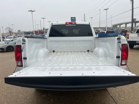 Used 2024 RAM 1500 Classic SLT image 7